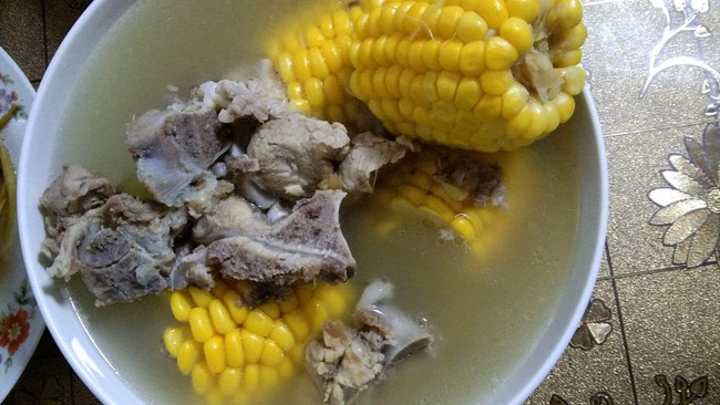 玉米排骨营养汤的做法
