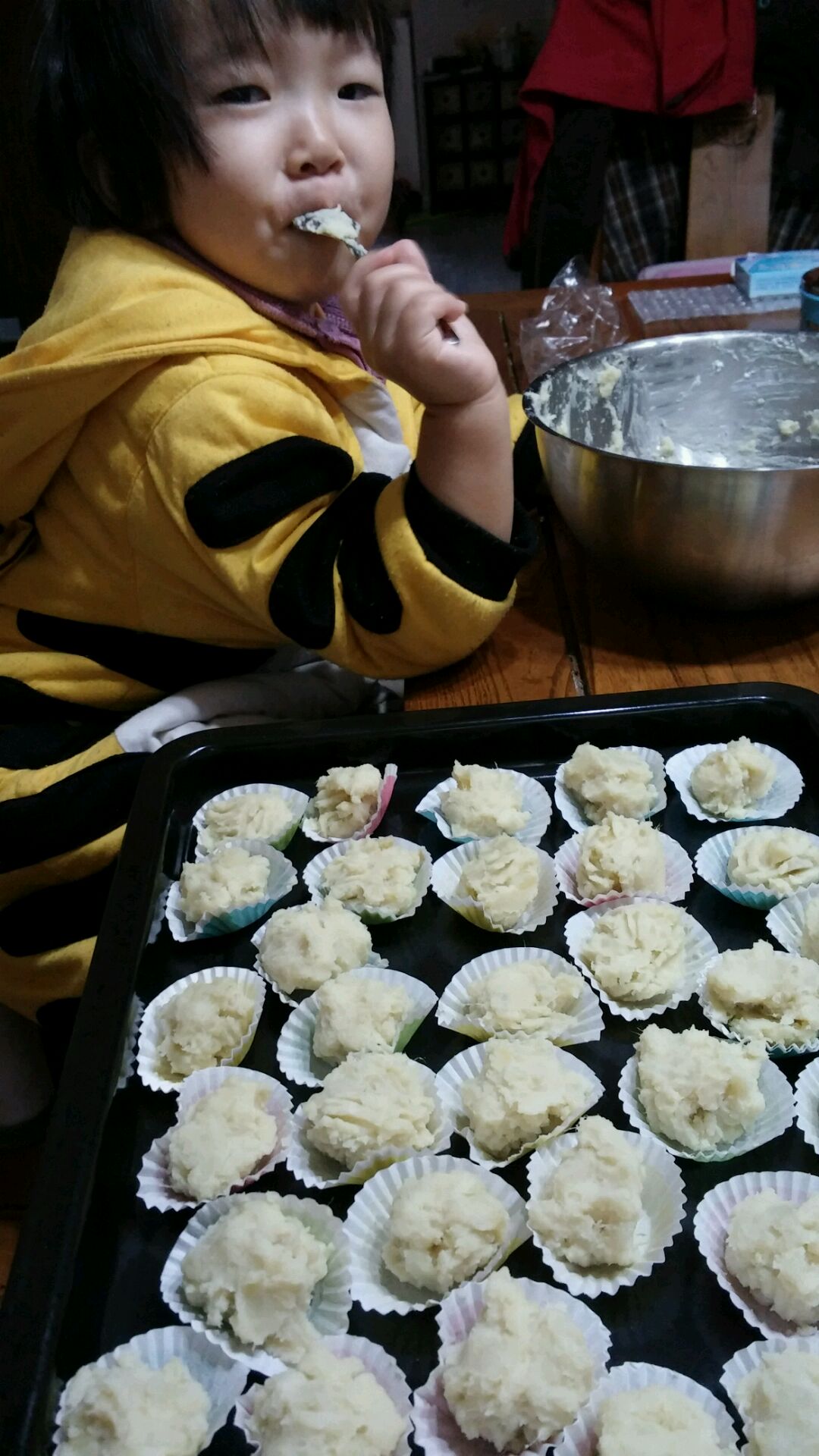 宝宝的下午茶：香甜的红薯奶油球的做法图解3