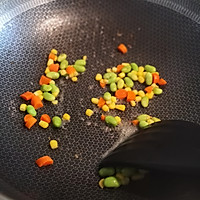 五彩鸡丁的做法图解5