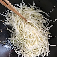 土豆丝炒芹菜➕凉拌芹菜叶的做法图解6