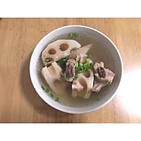 莲藕排骨汤的做法图解1