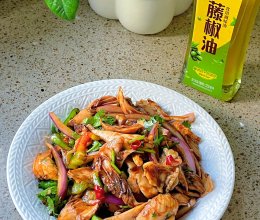 #豪吉藤椒油真香来袭#椒麻手撕鸡！夏日必备小凉菜！的做法