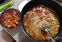 宿舍小锅食谱—西红柿鸡蛋火腿面/西红柿炒鸡蛋的做法