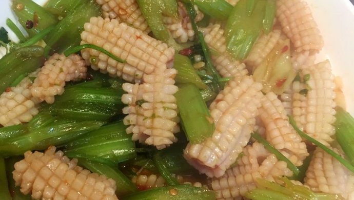 爆炒鱿鱼圈