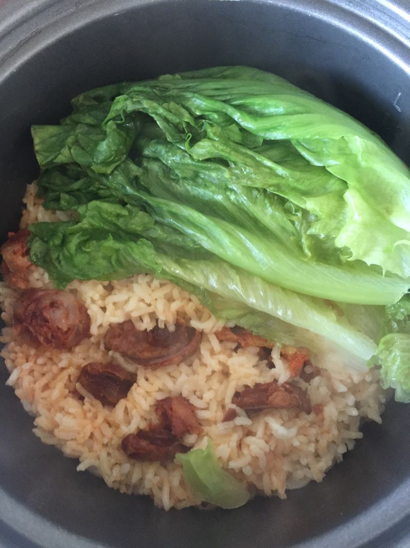 腊肠拌饭