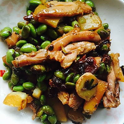 咸鸡腿毛豆土豆片