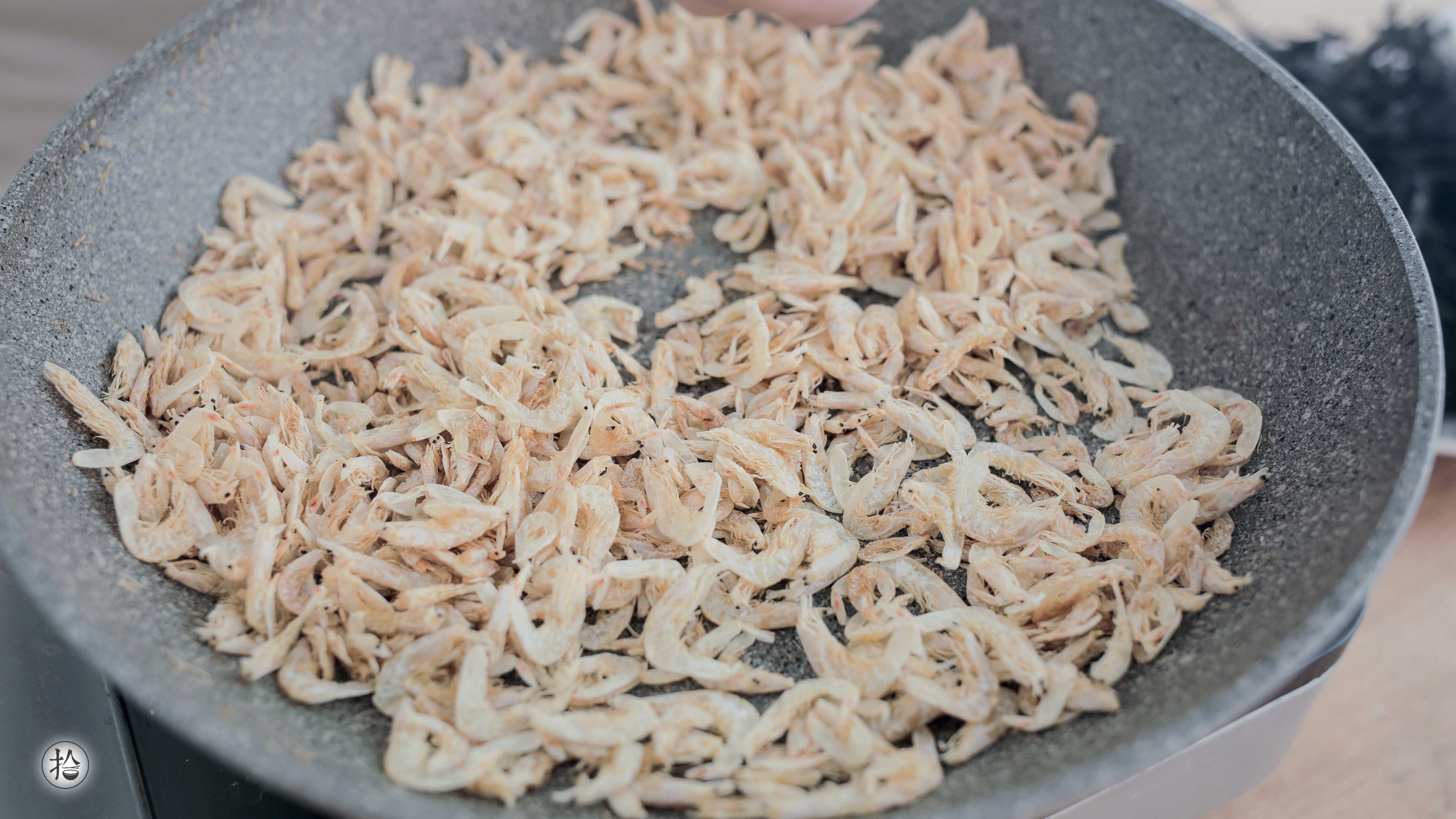 虾皮粉怎么做_虾皮粉的做法视频_粗壮的酸豆角很可疑_豆果美食