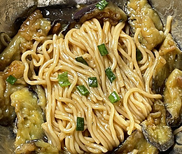 茄子焖面的做法