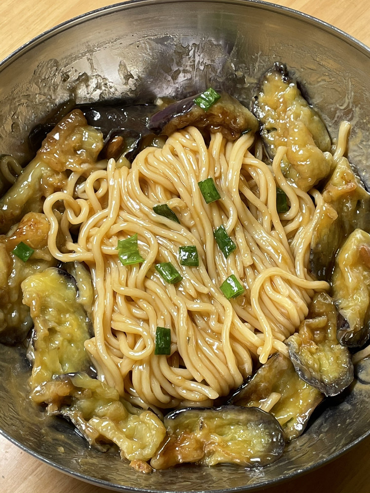 茄子焖面的做法
