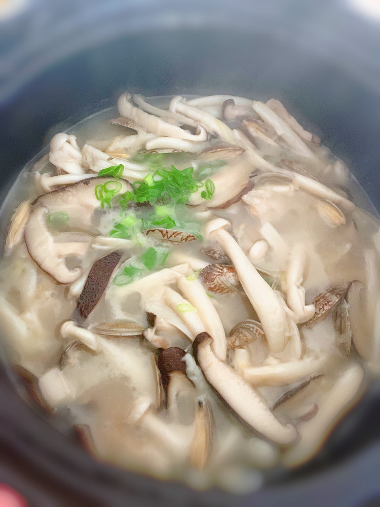 花蛤海鲜汤的做法