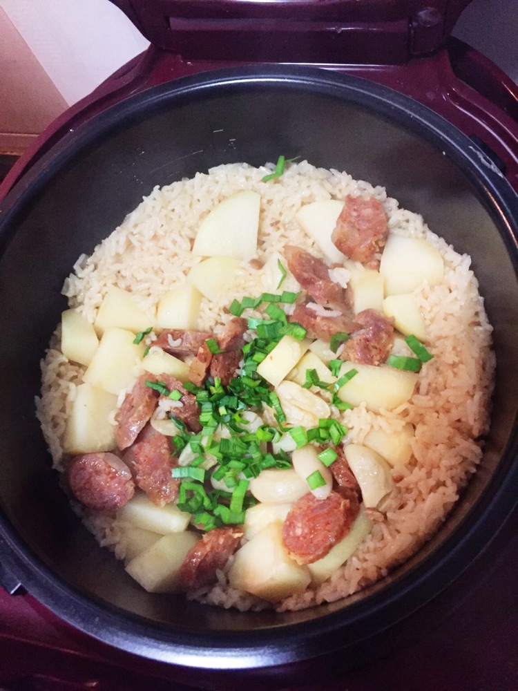 #苏泊尔智能电饭煲#土豆腊肠焖饭的做法图解8