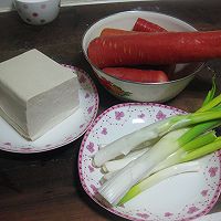 最家常的红萝卜豆腐菜卷的做法图解3
