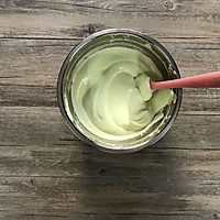 草莓斑斓蛋糕卷的做法图解8