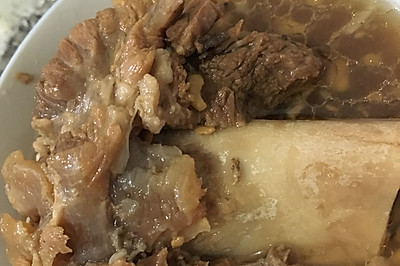 电压力锅炖大棒骨