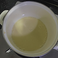 北海道戚风杯子蛋糕的做法图解4
