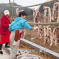 湖南农村烟熏腊肉制作全过程的做法图解2