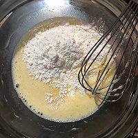 #春季食材大比拼#“莓”好的水果鲜奶红丝绒蛋糕的做法图解5