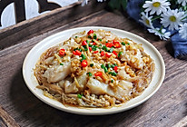 #巨下饭的家常菜# 蒜蓉蒸巴沙鱼的做法