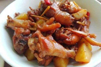 土豆焖鸡