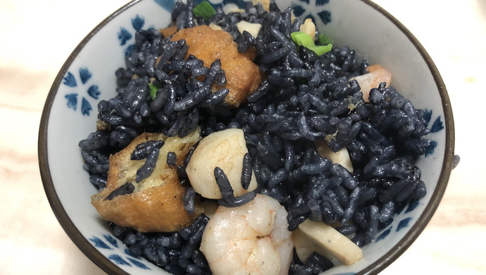 海鲜乌饭