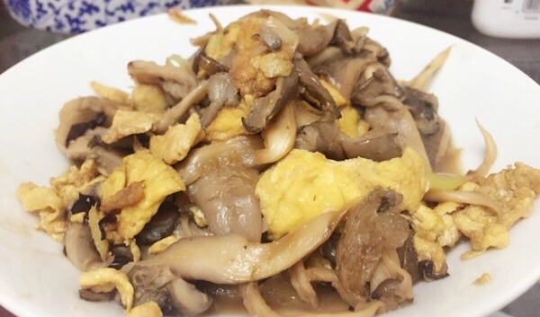 蘑菇炒鸡蛋