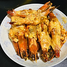 蒜蓉胡椒芝士烤虾