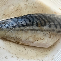 #秋天的第一条挪威青花鱼#挪威青花鱼热汤面的做法图解2