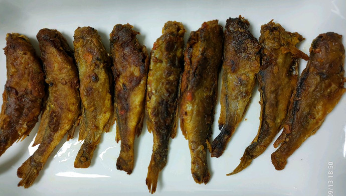 干煎小黄鱼