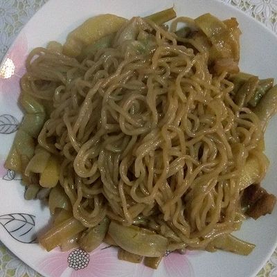 土豆芸豆焖面