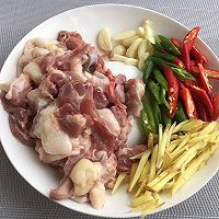 小炒鸭肉的做法图解1