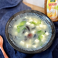 #鸡汁入家宴 感恩正当“食”#皮蛋黄瓜豆腐汤的做法图解7
