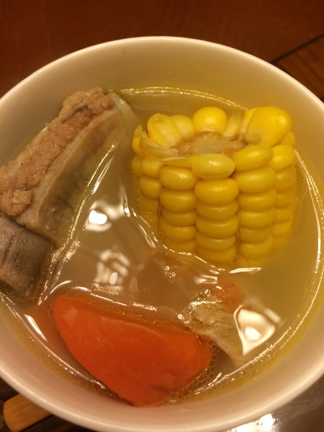排骨玉米汤（砂锅煲）的做法