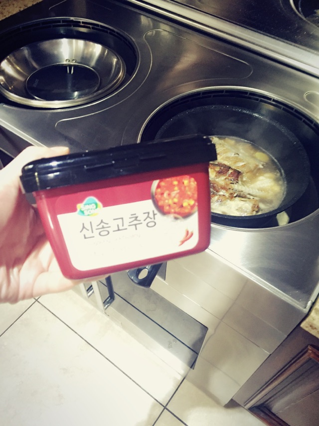 辣白菜鳕鱼炖土豆的做法图解6