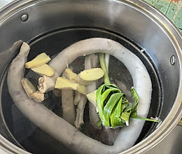 炖羊排羊肉肠的做法