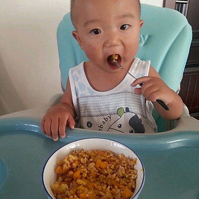 宝宝营养餐——南瓜鸡肉饭
