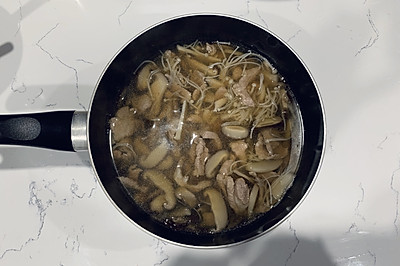 超超超鲜美杂菇汤