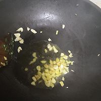 蒜香菠菜的做法图解2