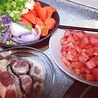 番茄牛尾汤的做法图解1