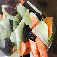 #加油 法国#简单营养又美味的【莴笋炒虾仁】的做法图解5