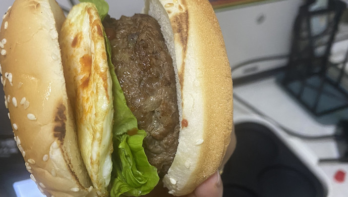 牛肉饼汉堡