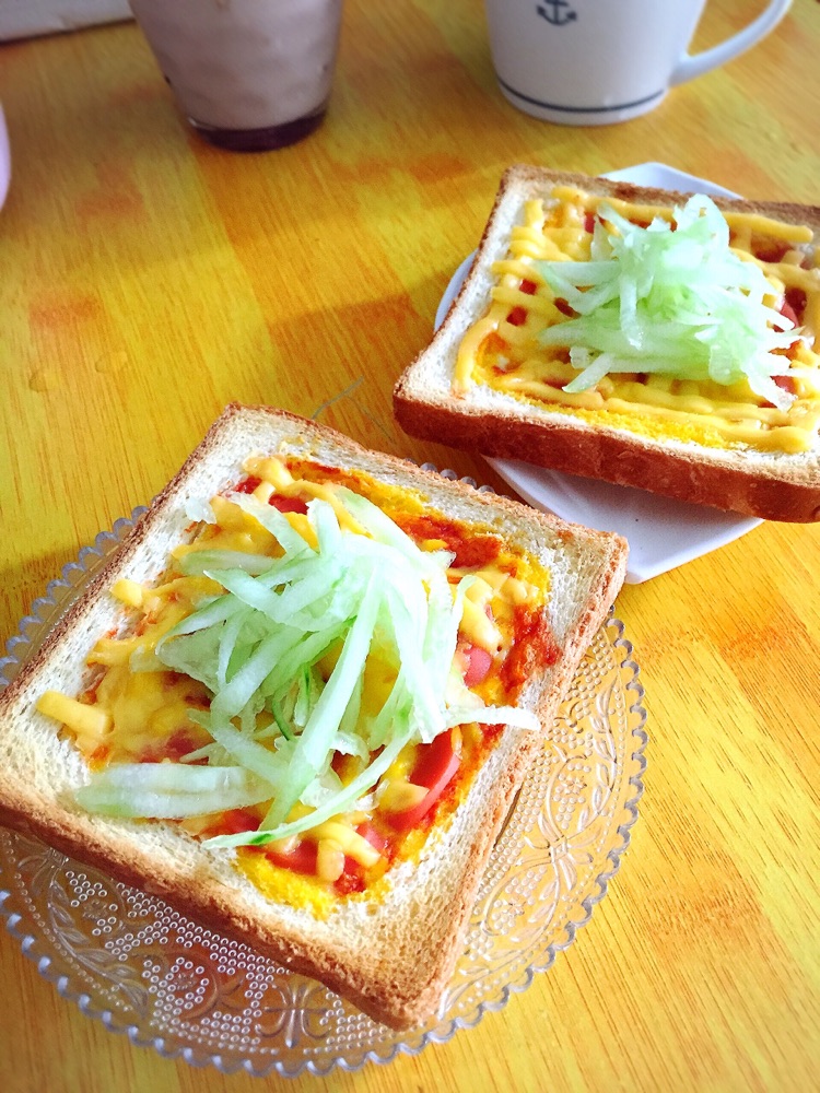 简易芝士香肠吐司