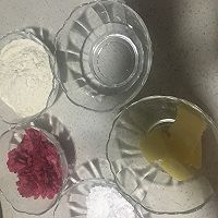 十里春风不如你巜桃花酥》的做法图解1