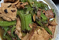 青椒炒花肉的做法