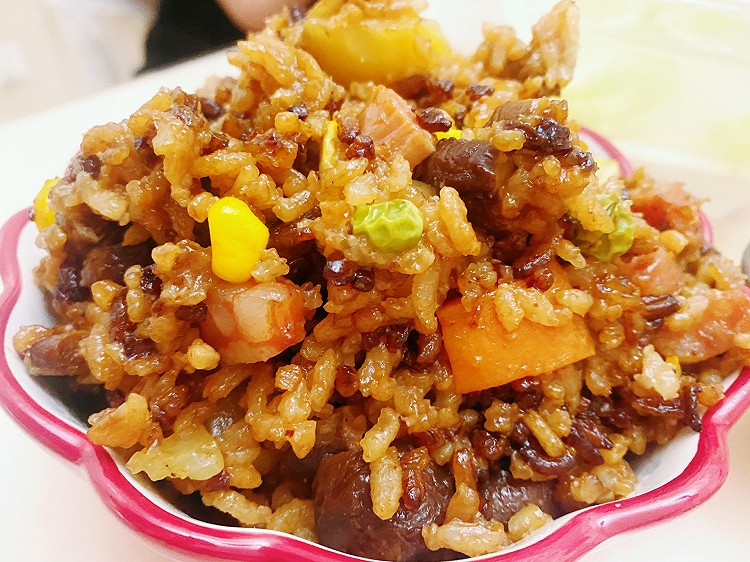 土豆腊肠饭的做法