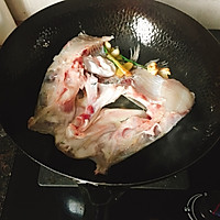 红烧鱼头豆腐汤的做法图解5