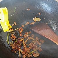 干煸豆角的做法图解6