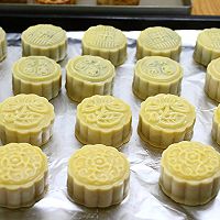 自己在家动手做少油少糖无添加剂的广式月饼的做法图解17