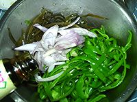 青椒海带丝#金龙鱼外婆乡小榨菜籽油•外婆的食光机#的做法图解10