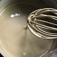 抹茶红豆栗子蛋糕卷的做法图解3