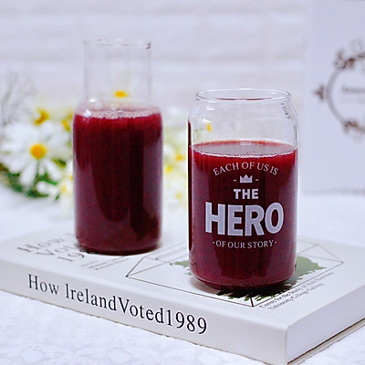 护眼抗衰老的蓝莓葡萄甜汁